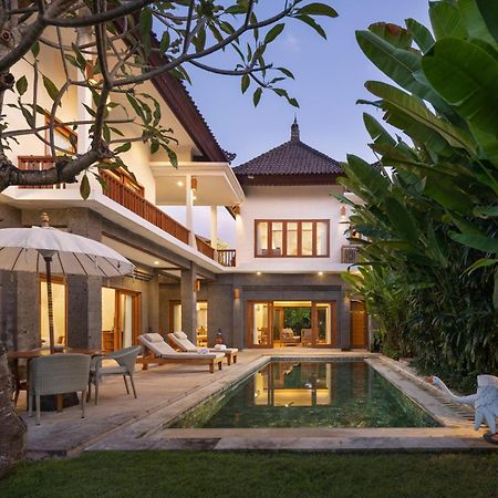 Desa Swan Villas & Spa, Keramas Ngoại thất bức ảnh